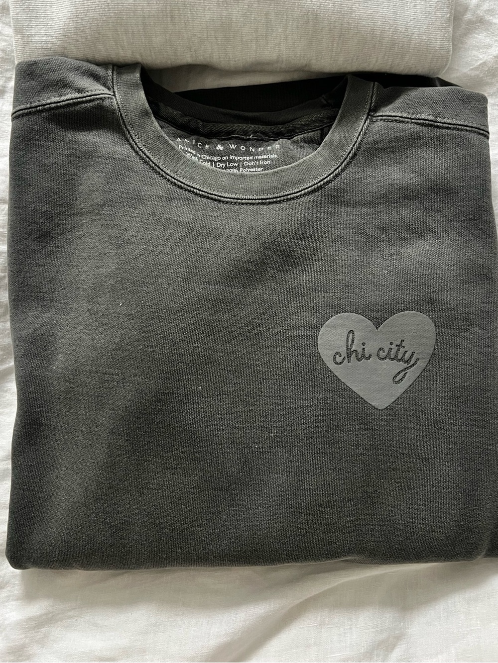 Chi City Heart Graphic Sweatshirt - Charcoal